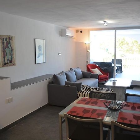 Lovely Bungalow For Four Close To Beach And City In Torrevieja Eksteriør billede